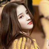 LEE NANCY (vợ IU(