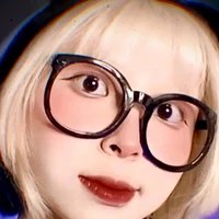 em gái thích loli