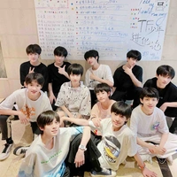 Các anh ( tùy từng lúc )