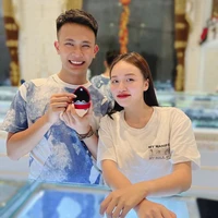 Nhung Tuấn