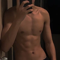 Tiểu Bảo Tư_ phục vụ nam