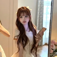 Huyền Tôn Nữ Hạ Vy (Em)