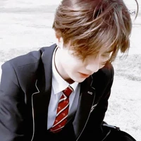 Vương Nhất Bác _ năm học THPP _