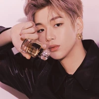 Kang Daniel (Anh)