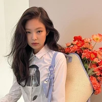Kim Jennie _ Jen [ công9 ]