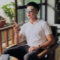 Dương(vệ sĩ của tiểu thư)