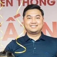 Hiếu (bố Tuấn)