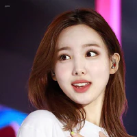 lm Nayeon