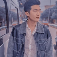 Hồ Việt Hoàng ( trùm trường)