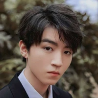 Vương Tuấn Khải