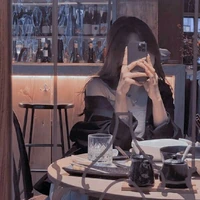Hạ Thiên Bình