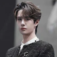 Vương Nhất Bác.