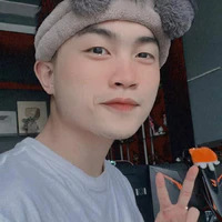Tân