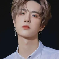 Vương Nhất Bác