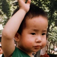 Vương Nhất Bác ( lúc nhỏ)