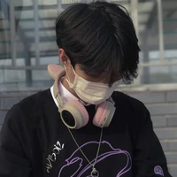 Dương thiên Tỉ _ anh ba cô