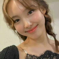 Im Nayeon