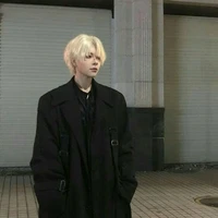 Hoàng Thiên Sơn _____ anh