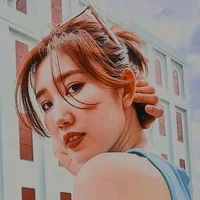 Lê Huỳnh Thúy Ngân / Luna