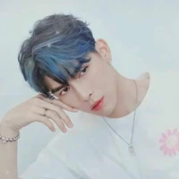 ( Mew ) Suppasit Jongcheveevat