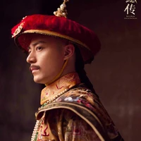 Hoằng Lịch - Hoàng Đế