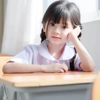 Vương Bảo Linh _ em cô_ 6 tuổi