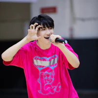 Dư Vũ Hàm (anh)