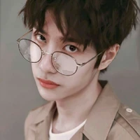 Vương Nhất Bác ( ck của piii đấy)