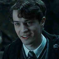 Tom Riddle [ top ]