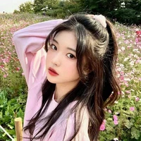 Giang Hạ Vân(bff Hân)
