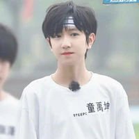 Đồng Vũ Khôn/ Tiểu Quyển Quyển