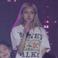 Park Chaeyoung ( cô )