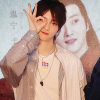 Vu Bân (VB)
