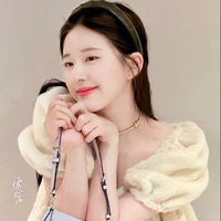 Triệu Lộ Tư (LT)