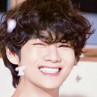Kim Taehyung (V)