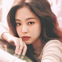 Jenie -chị-