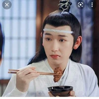 Lam Cảnh Nghi(khuẩu nghiệp😂)