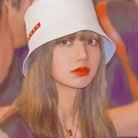 𝙻𝚊𝚕𝚒𝚜𝚊 𝙼𝚊𝚗𝚘𝚋𝚊𝚕(cô)