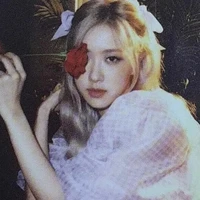 𝚁𝚘𝚜𝚎𝙰𝚗𝚗𝚎 𝙿𝚊𝚛𝚔(nàng)