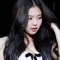 Kim Jennie (em)
