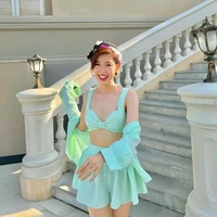 Thúy Ngân( bạn N)