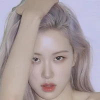 Con au ghệ của Rosé