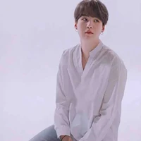 Min Yoon-gi(Suga)