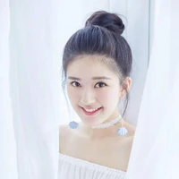 Triệu Lộ Tư( cô giáo)