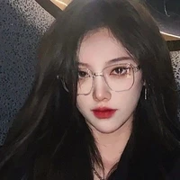 nhất nhất ( bạn nữ chính )