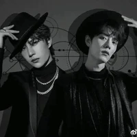 Tác giả nằm dưới giường ZhanYi