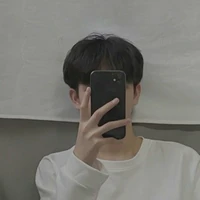 Hàn Việt Hoàng (anh nu9)