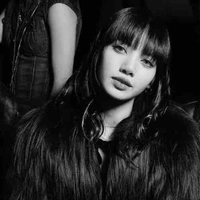 Lalisa Manoban(cô)