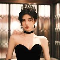 Cúc Tịnh Y (mẹ các anh& hắn)