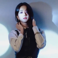 Kim Jisoo-nàng